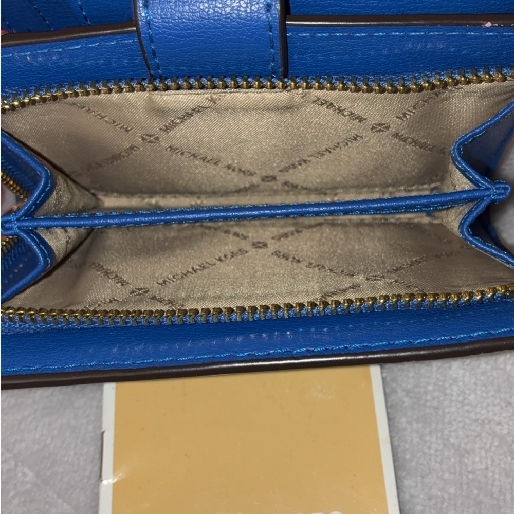 Michael Kors Royal Blue Bifold Wallet with Zipper Dual Coin Pouch - Picture 7 of 8